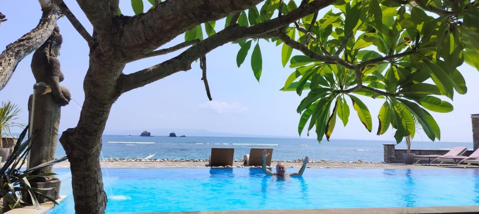 Ganesh Beach Hotel Candi Dasa  Exterior photo