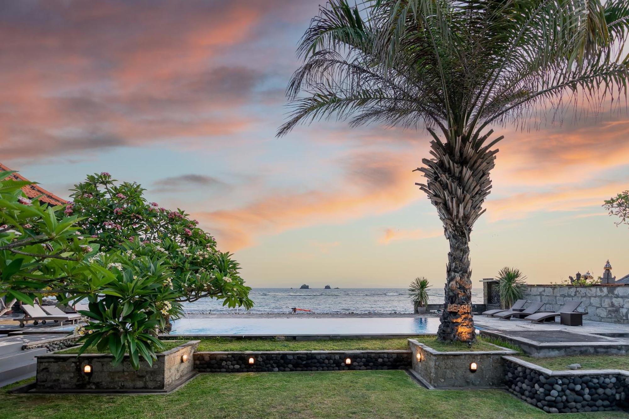 Ganesh Beach Hotel Candi Dasa  Exterior photo